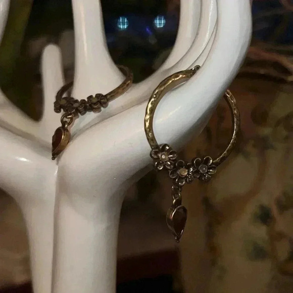 LUCKY BRAND Women’s Floral Antique Rhinestone Hoops Dangling Caramel Faux Stone - Picture 5 of 7